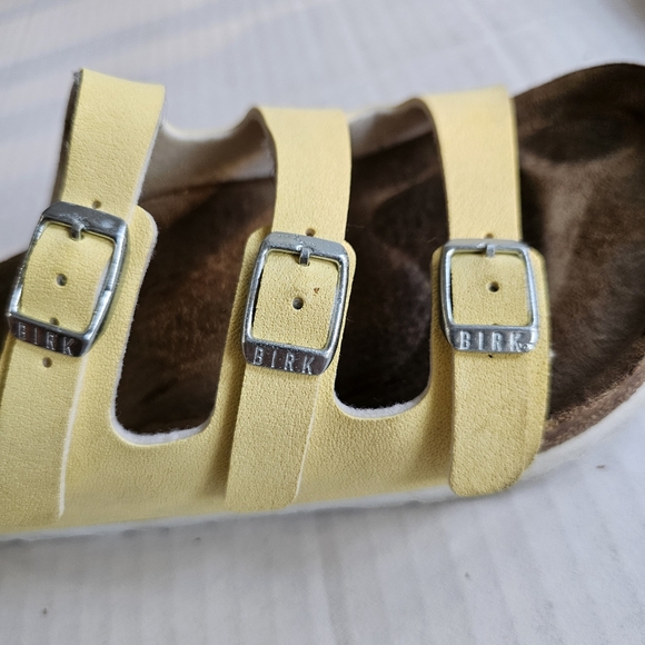 Birkenstock Florida 230 Sandal size EU 36 yellow triple strap - Picture 7 of 15